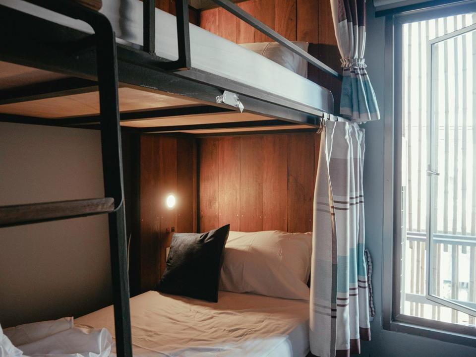 Whereder Poshtel Удонтхані Екстер'єр фото