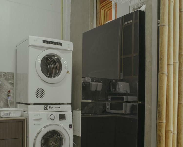 Whereder Poshtel Удонтхані Екстер'єр фото